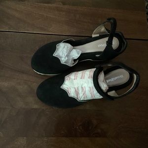 Beautifeel shoes size 37 Black/White Trim